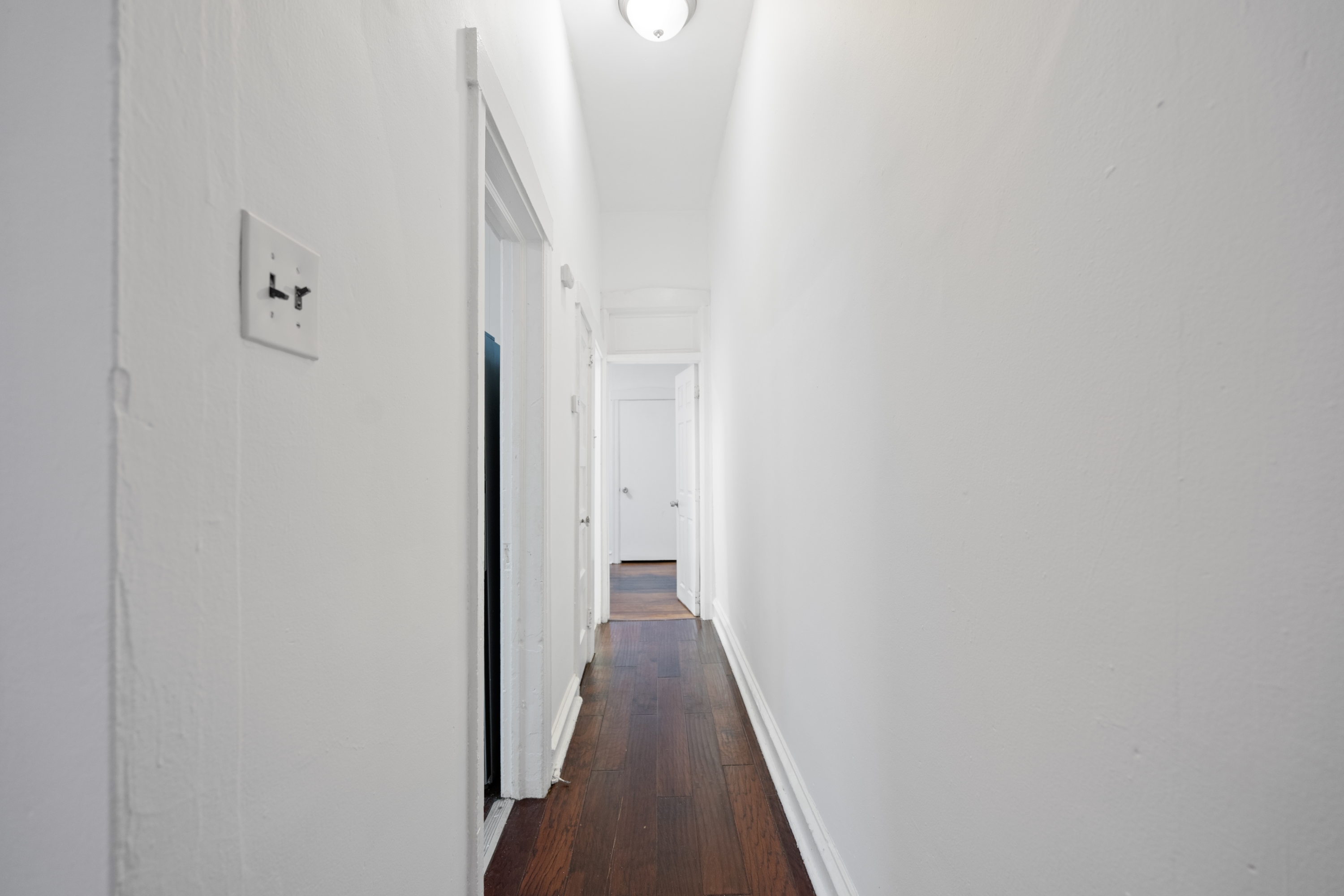 156 Chestnut Avenue - 1F